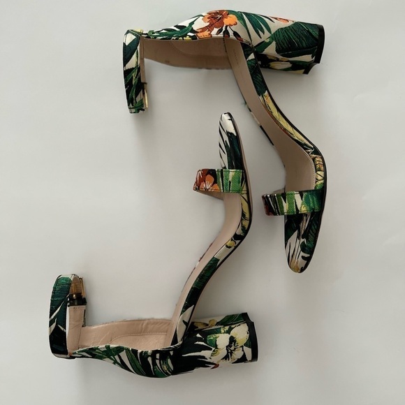 NEW STUART WEITZMAN Botanic Green Ankle Strap Heel Sandals 8 - Picture 2 of 6